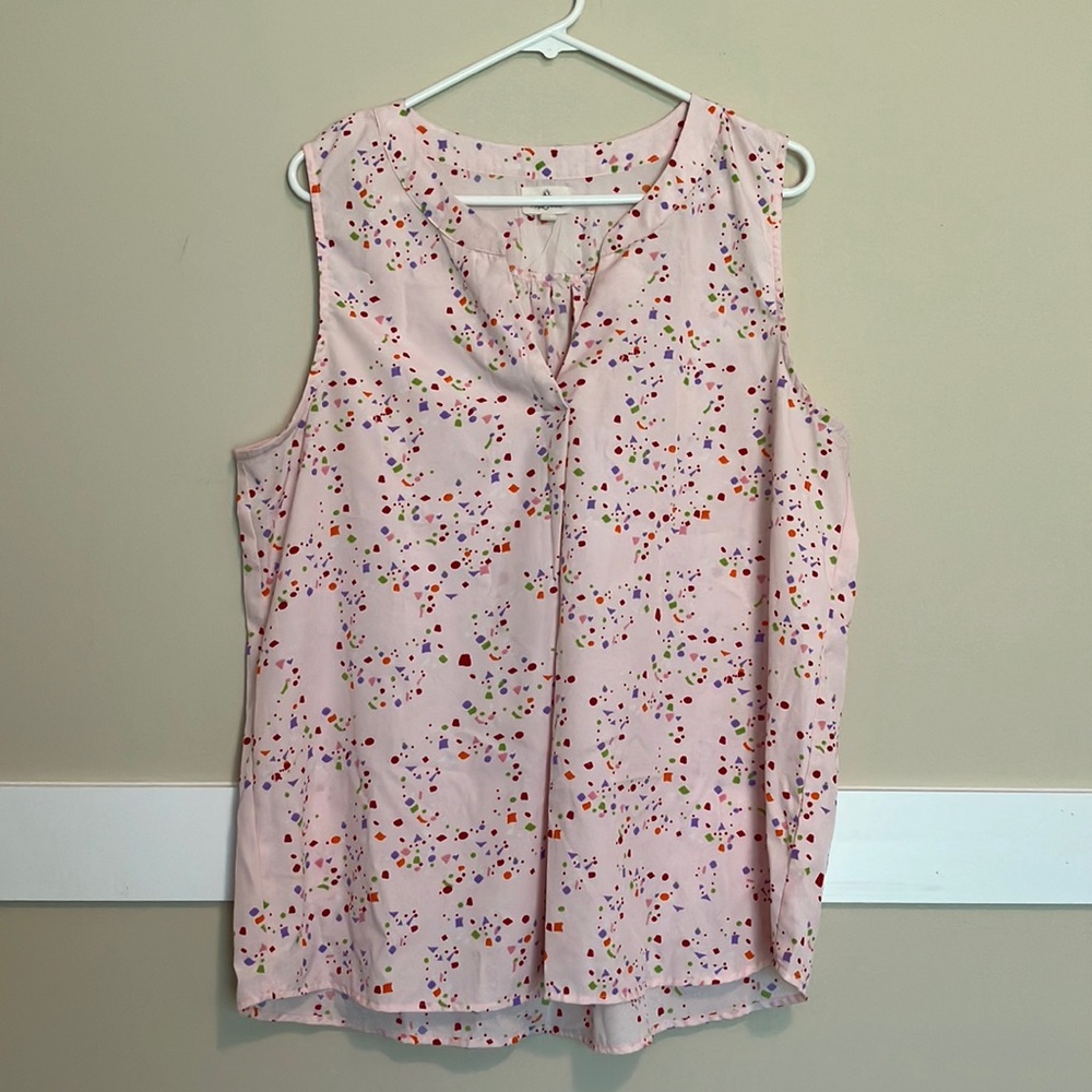 Tres Jolie Sleeveless Blouse